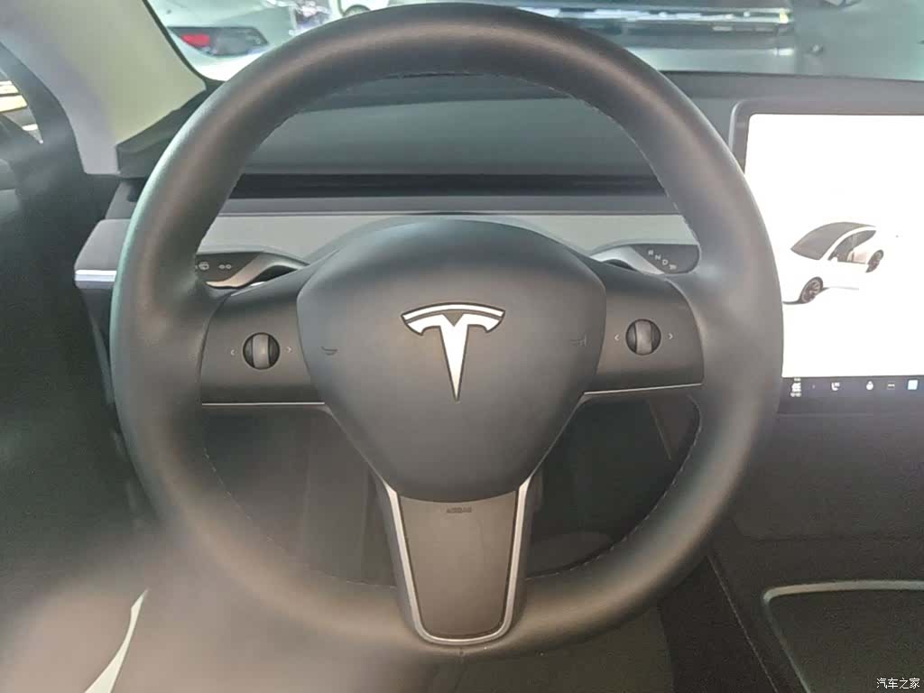 Tesla Model Y, 2024 11