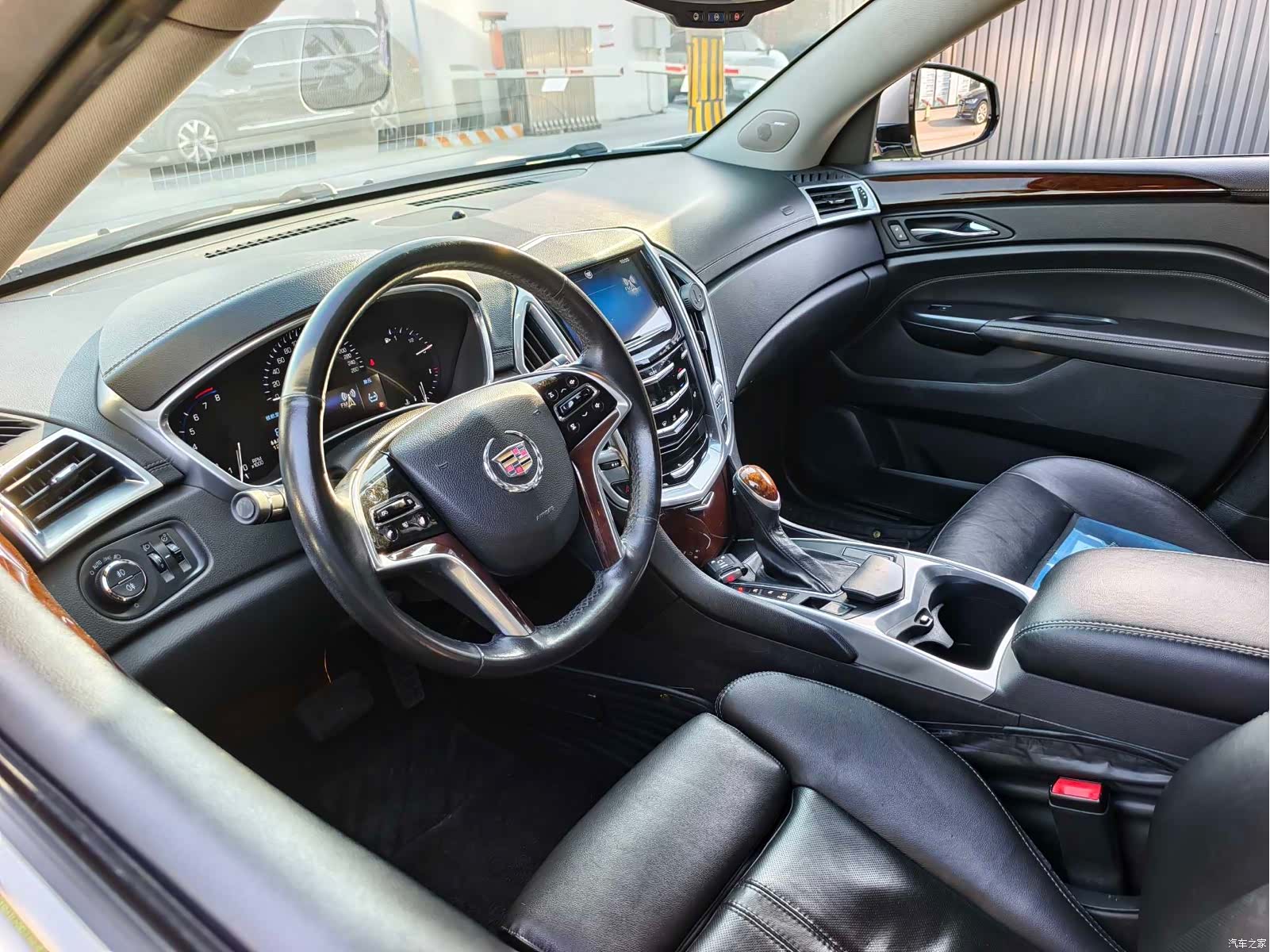 Cadillac SRX, 2013 все фото