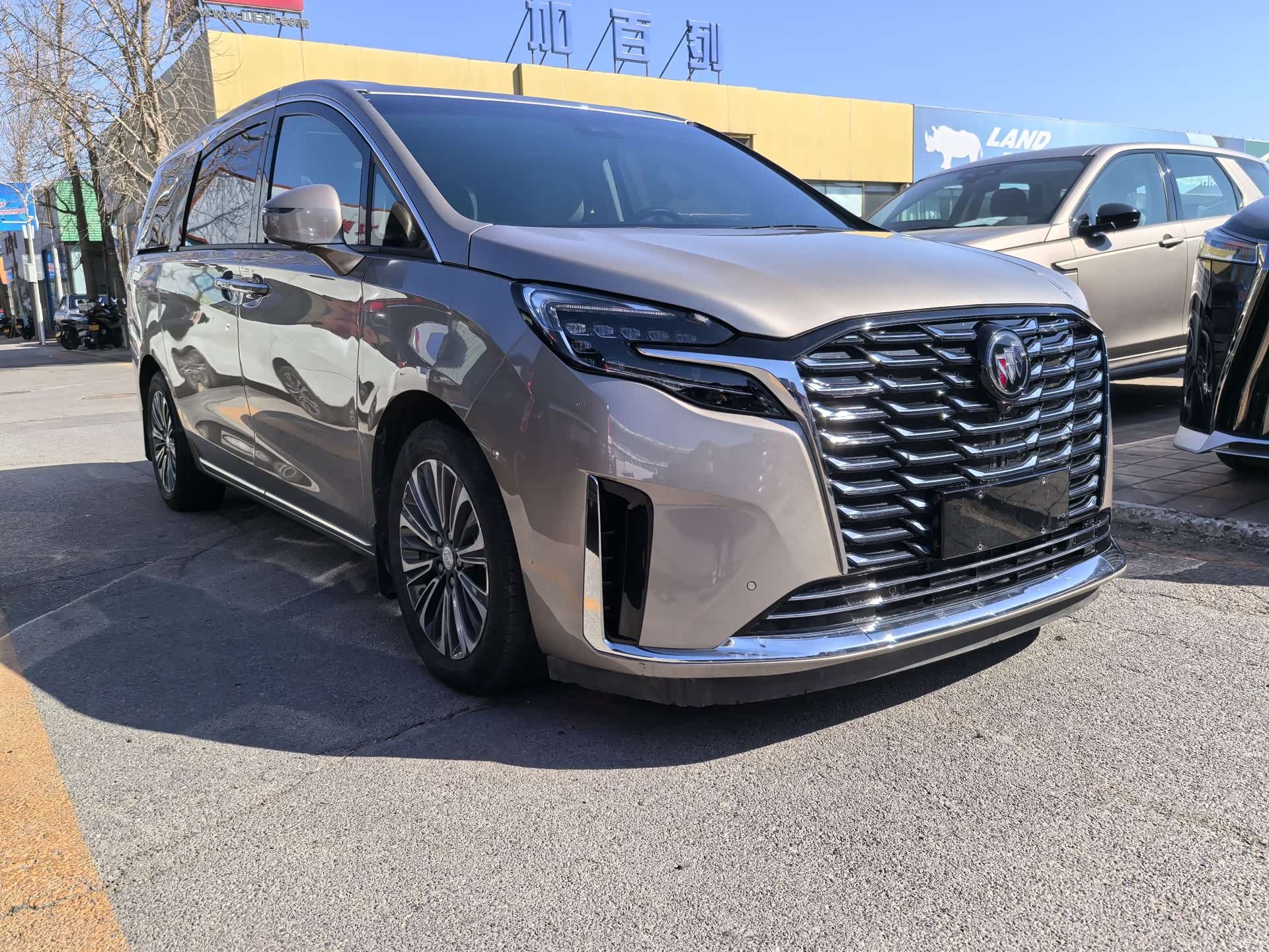 Buick GL8, 2023 3