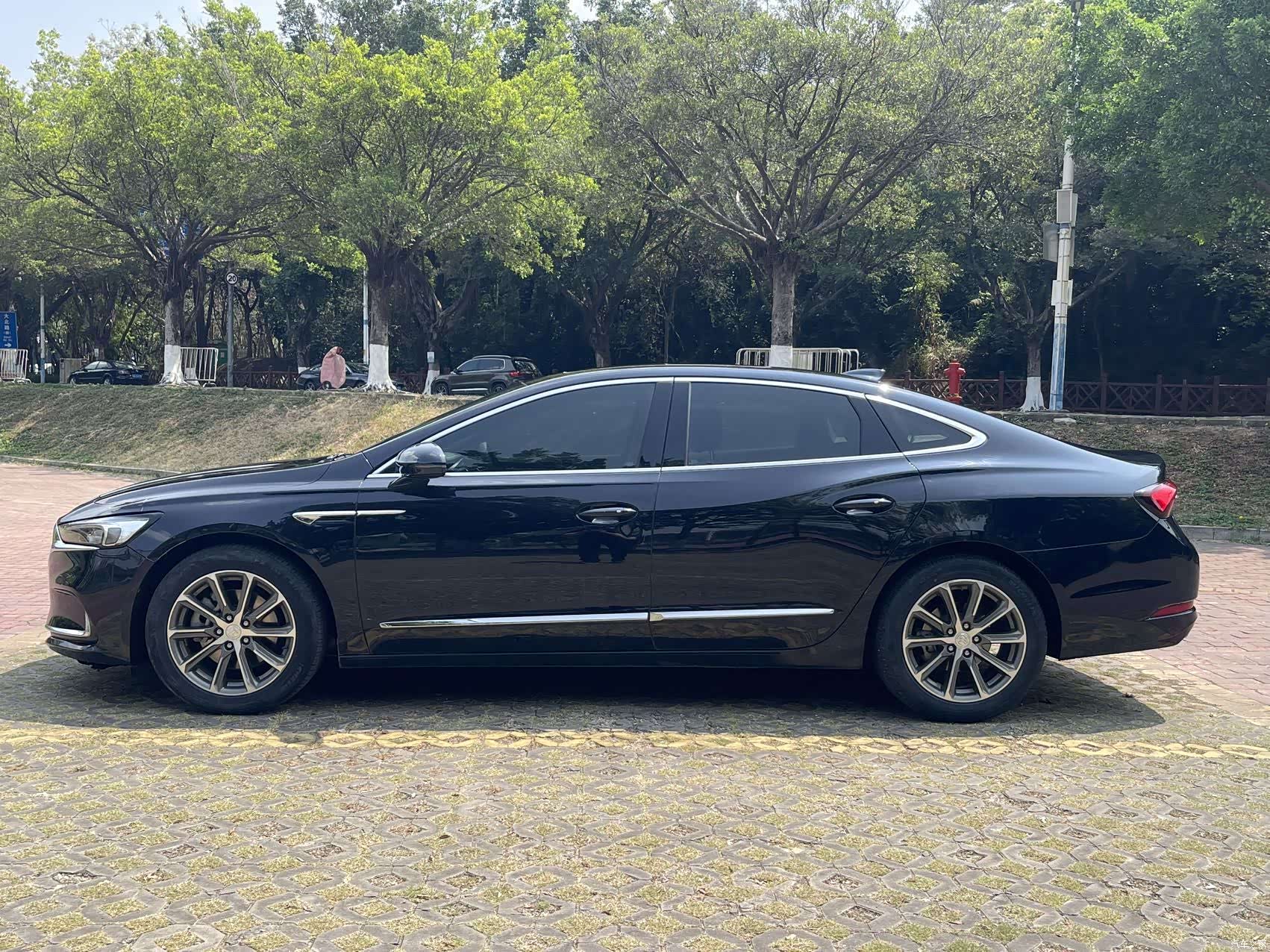 Buick LaCrosse, 2021 все фото