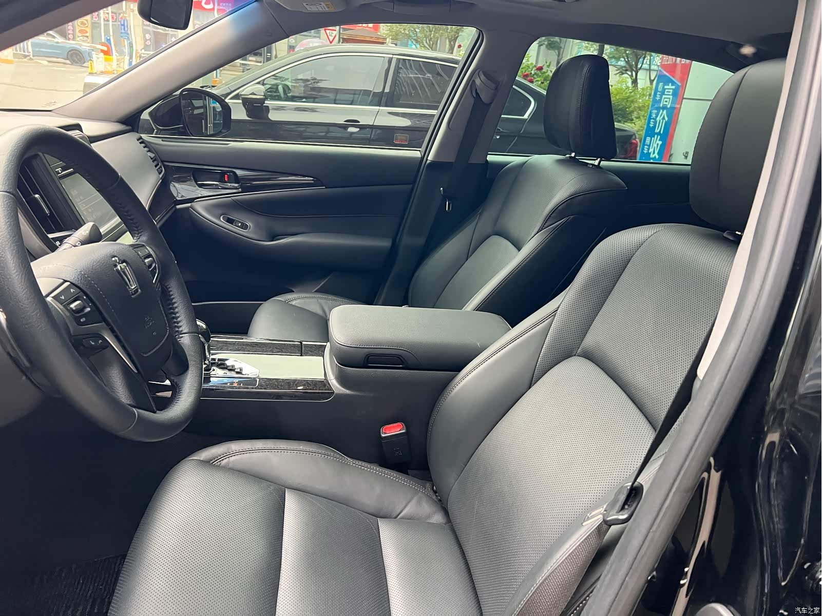 Toyota Crown, 2018 10