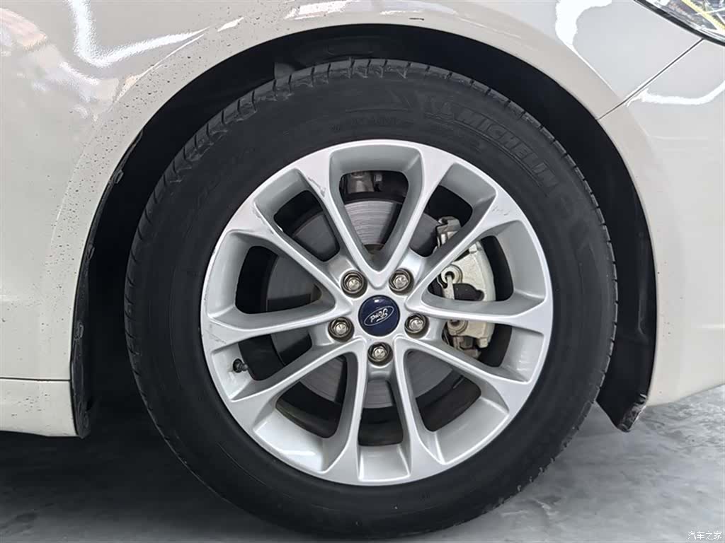 Ford Mondeo, 2019 12