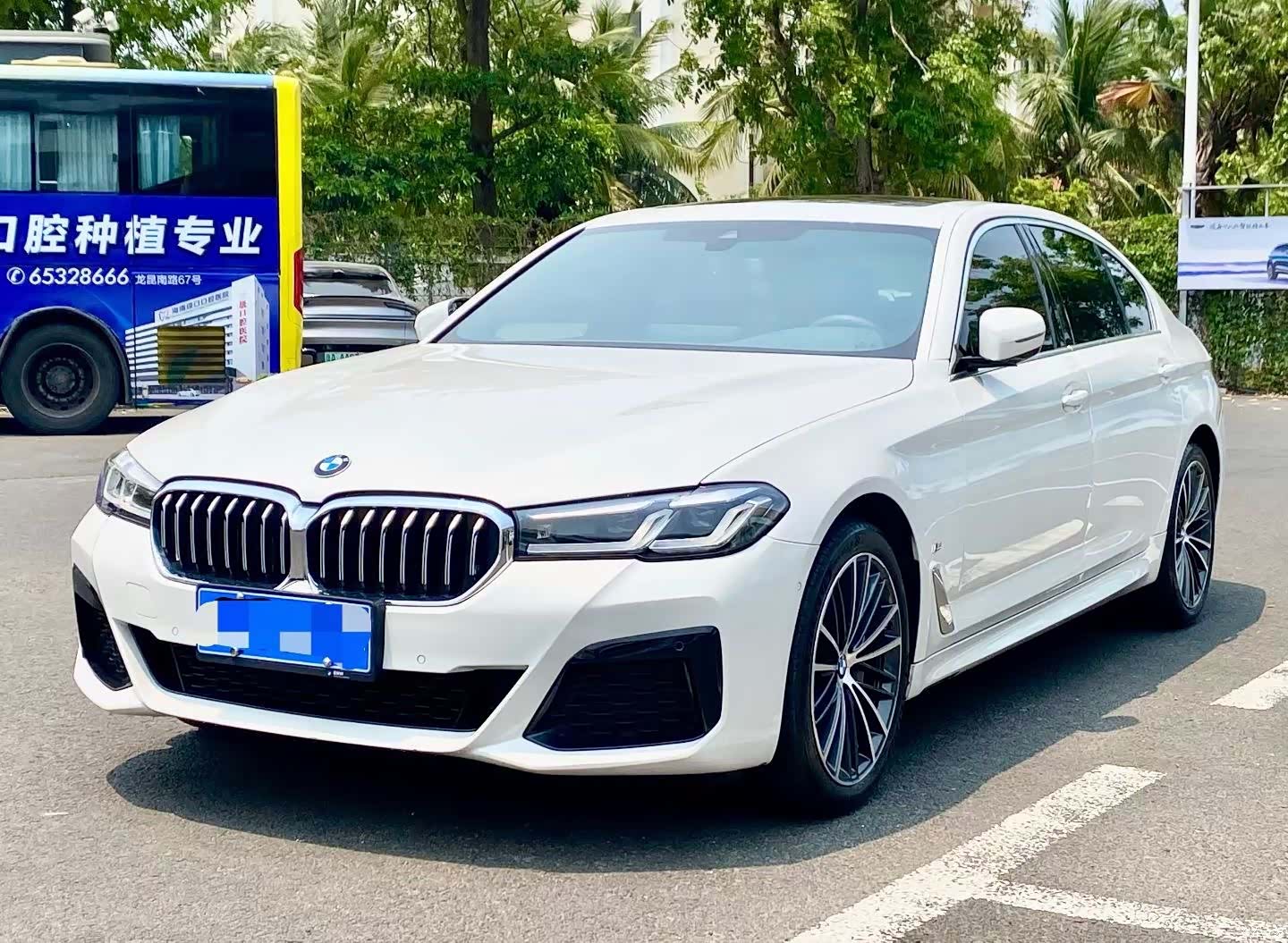 BMW 5 Series, 2022 1
