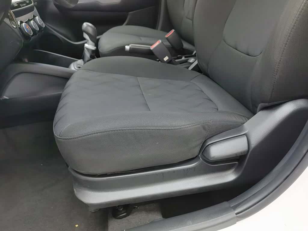 Kia K2, 2015 20