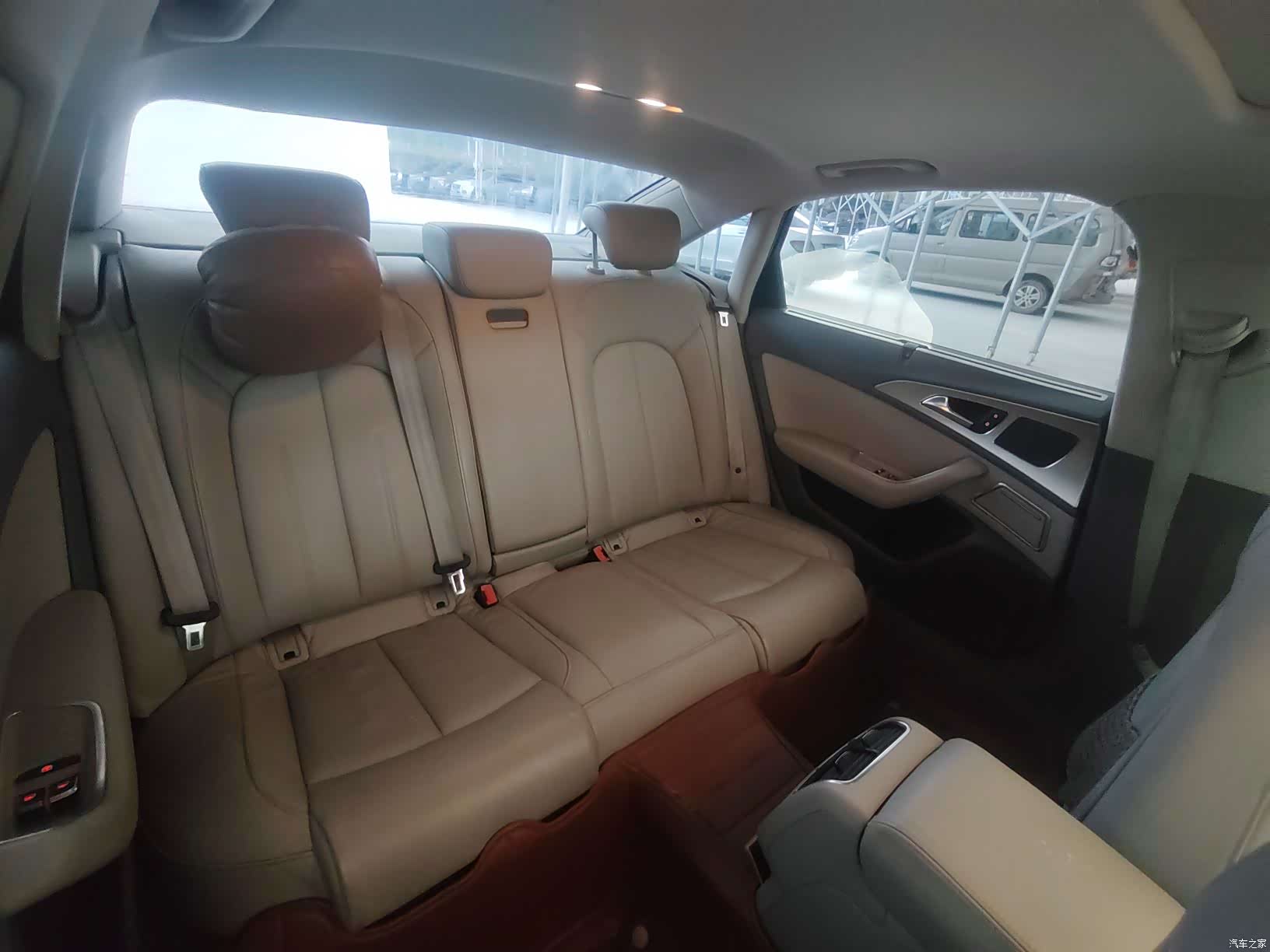 Audi A6L, 2014 7