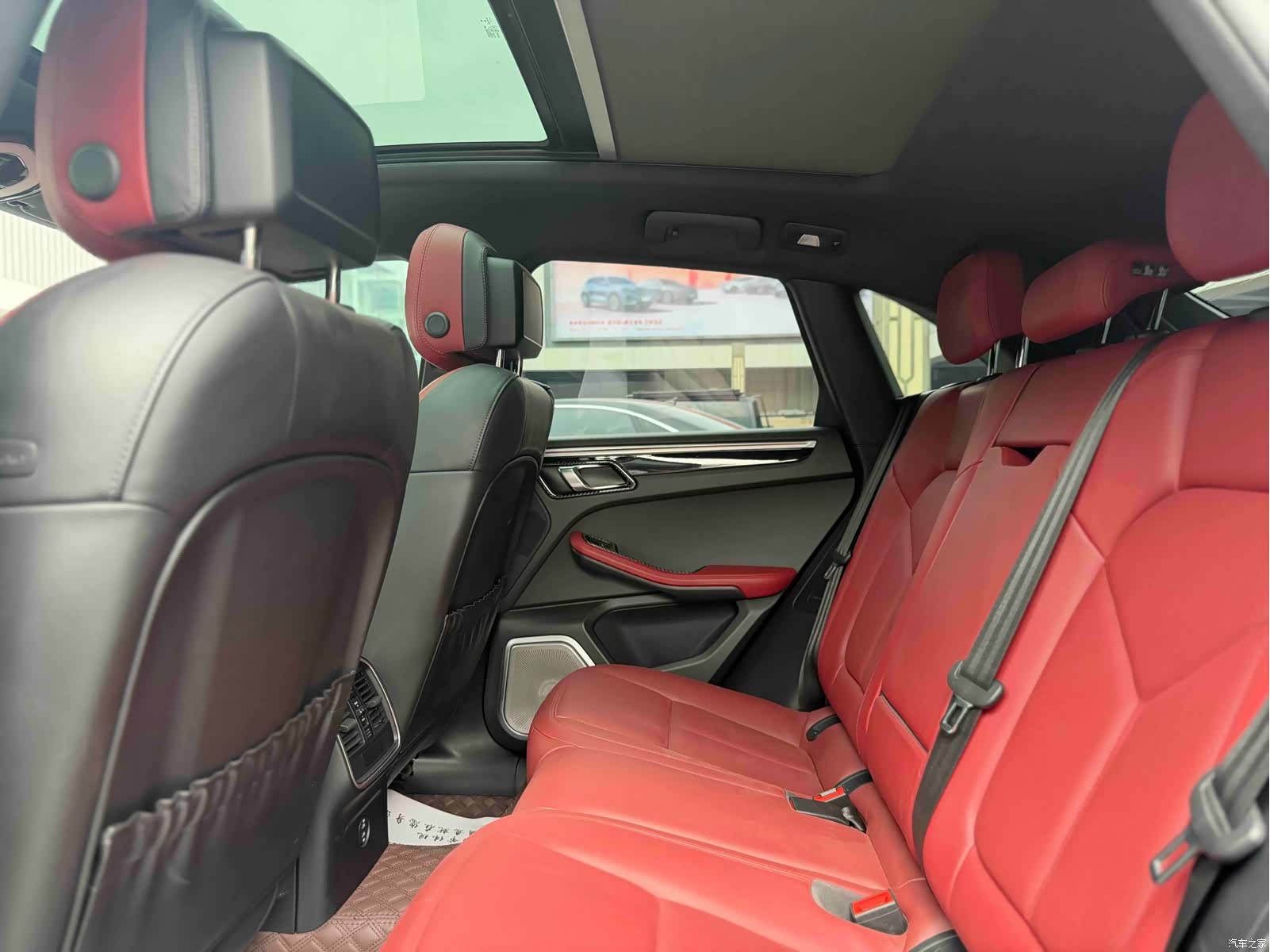 Porsche Macan, 2022 3