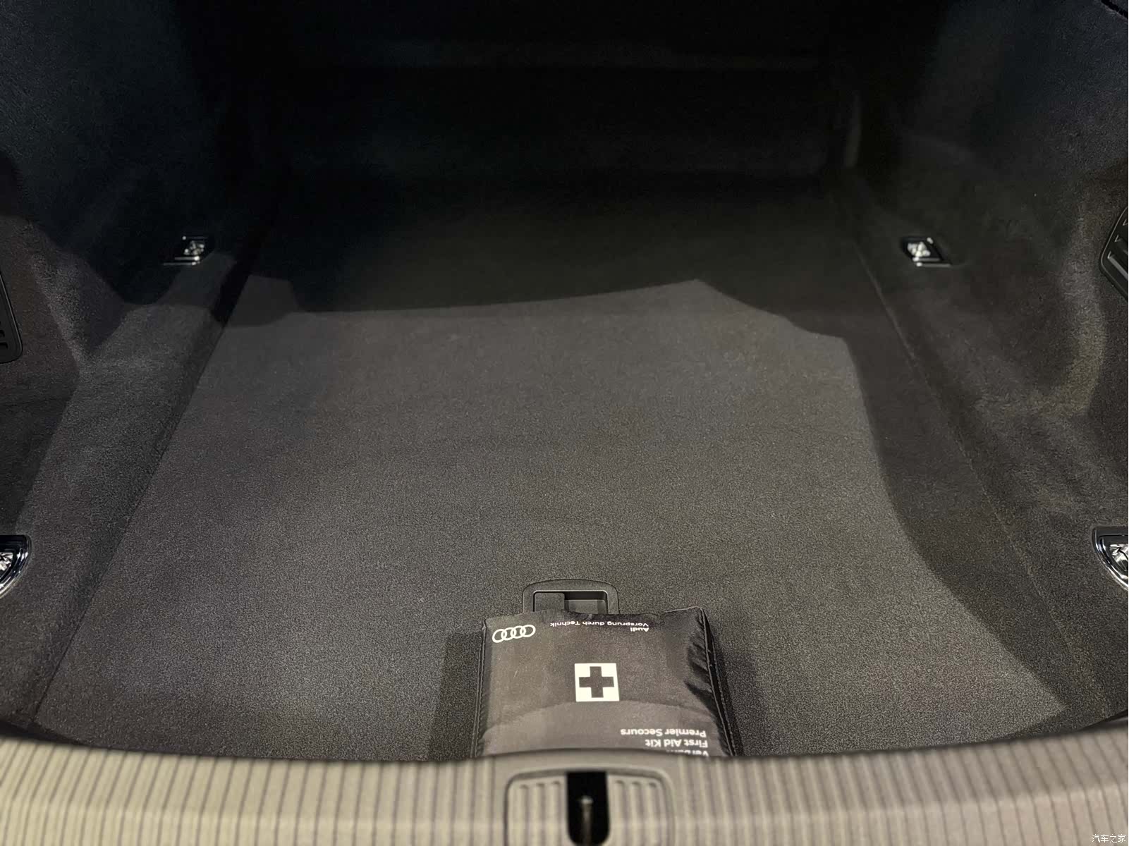 Audi A8L, 2025 14