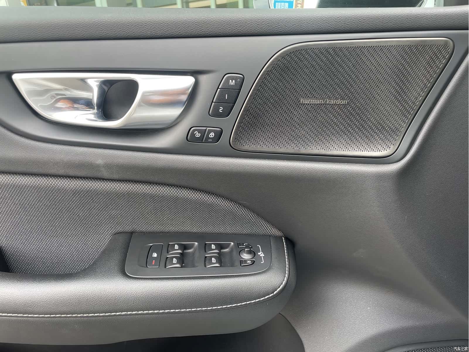 Volvo S60, 2024 10