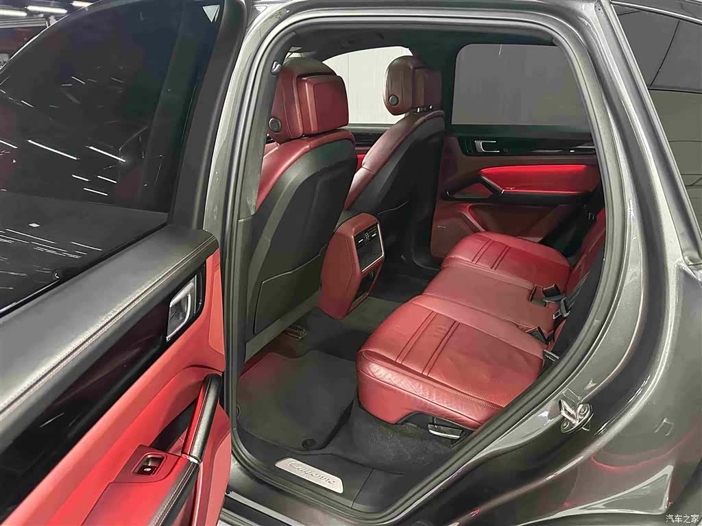 Porsche Cayenne, 2019 8
