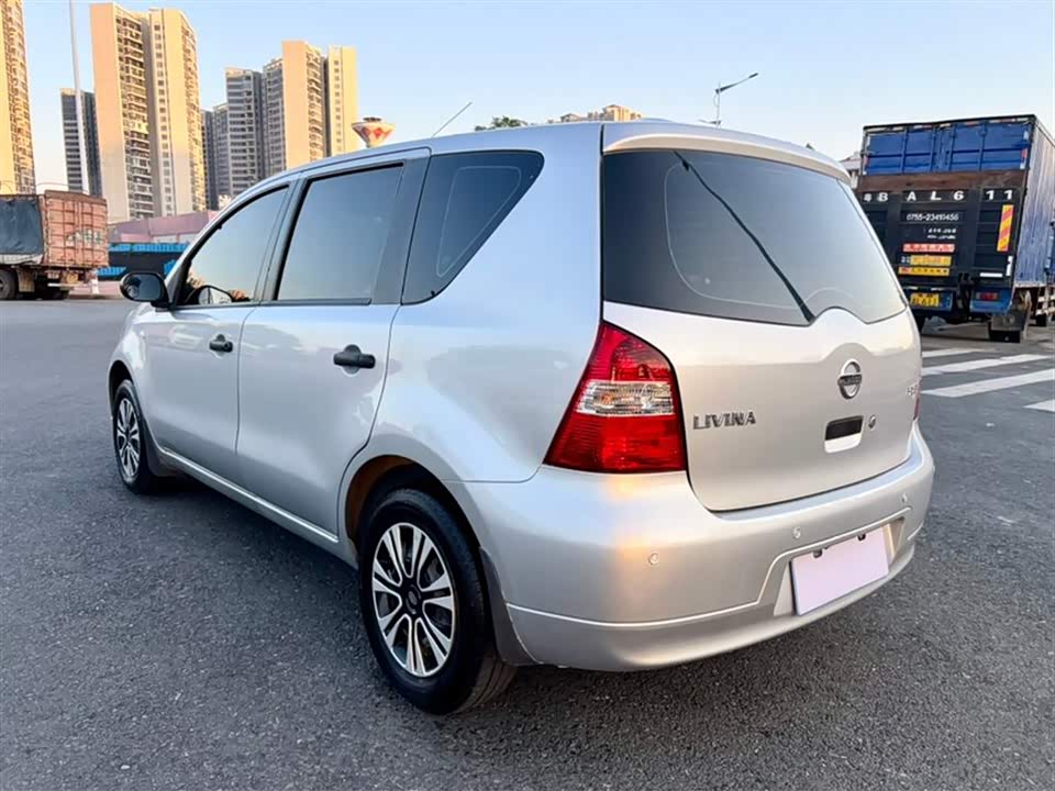 Nissan Liwei