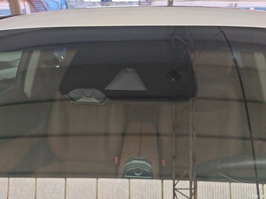 Geely 4G, 2017 6
