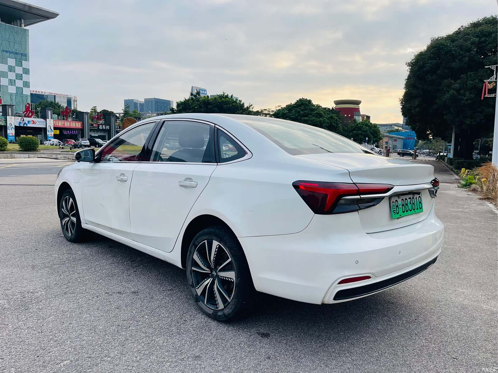 Rising Auto ER6, 2022 11