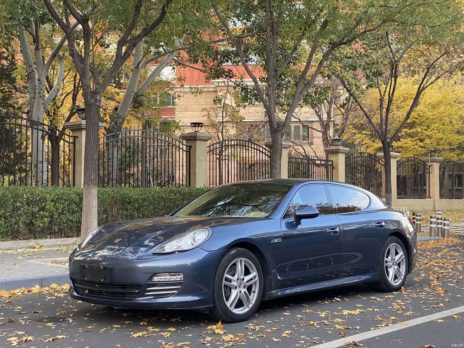 Porsche Panamera, 2012 1