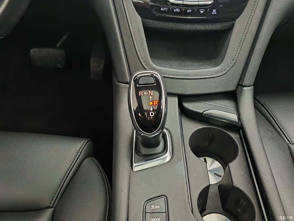 Cadillac XT5, 2019 13