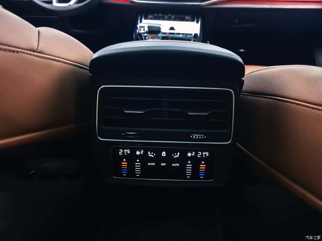 Audi Q7, 2023 12