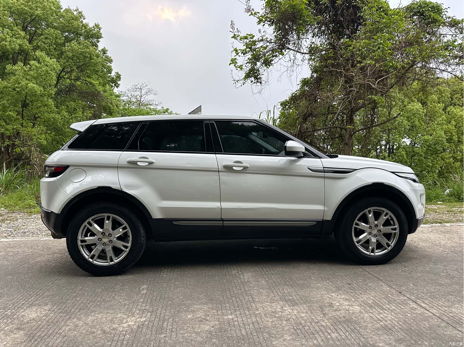 Land Rover Range Rover, 2014 32
