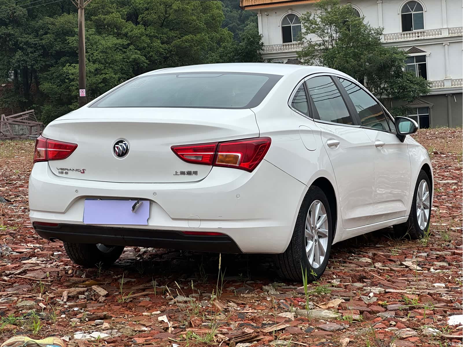 Buick Verano, 2016 11