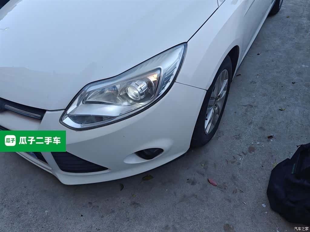 Ford Focus, 2015 18
