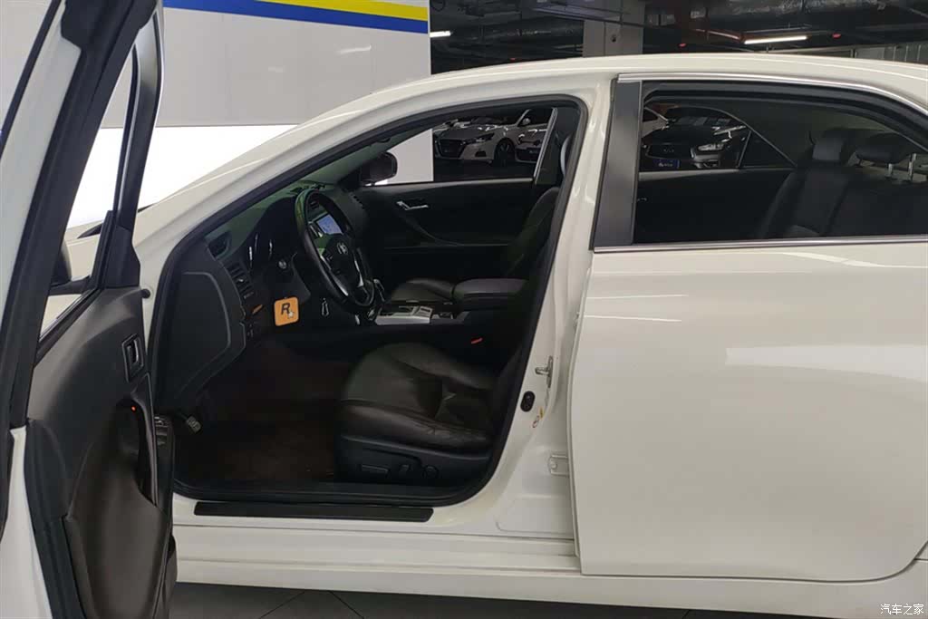 Toyota 2.5V, 2017 9