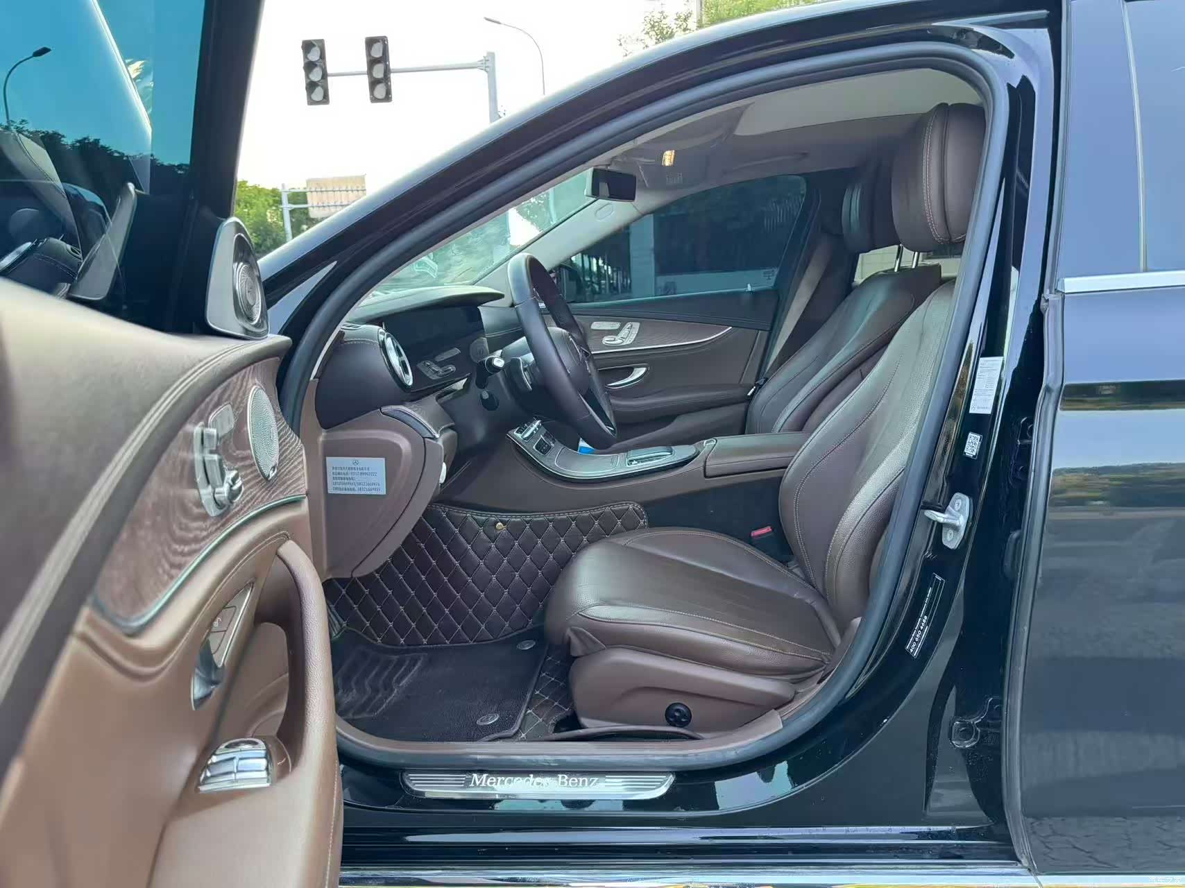 Mercedes-Benz E-Class, 2019 4