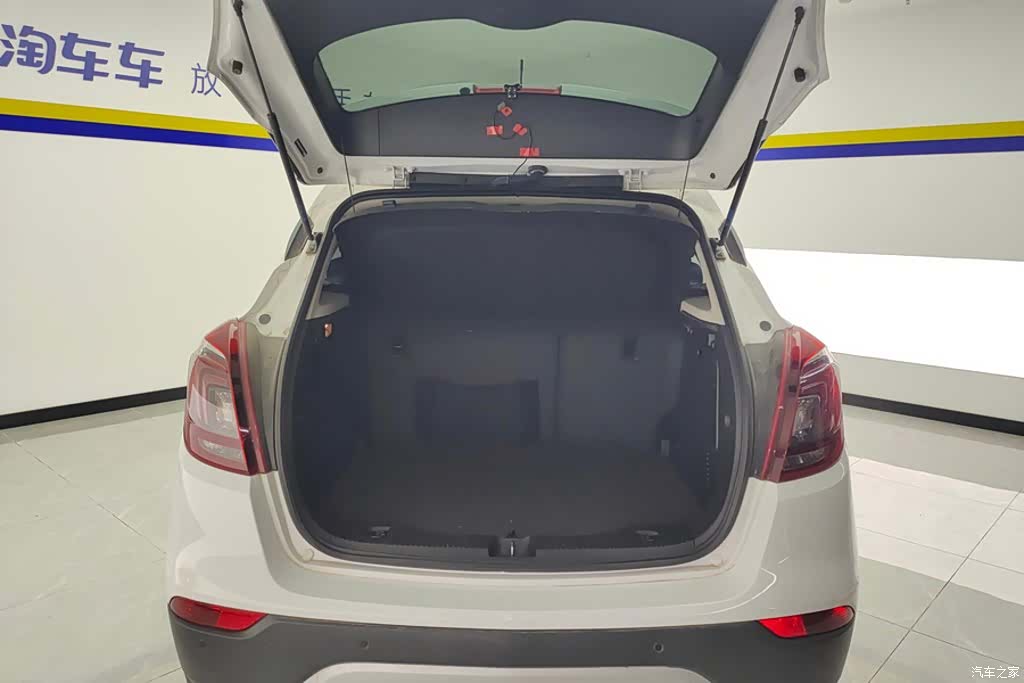 Buick Encore, 2018 4