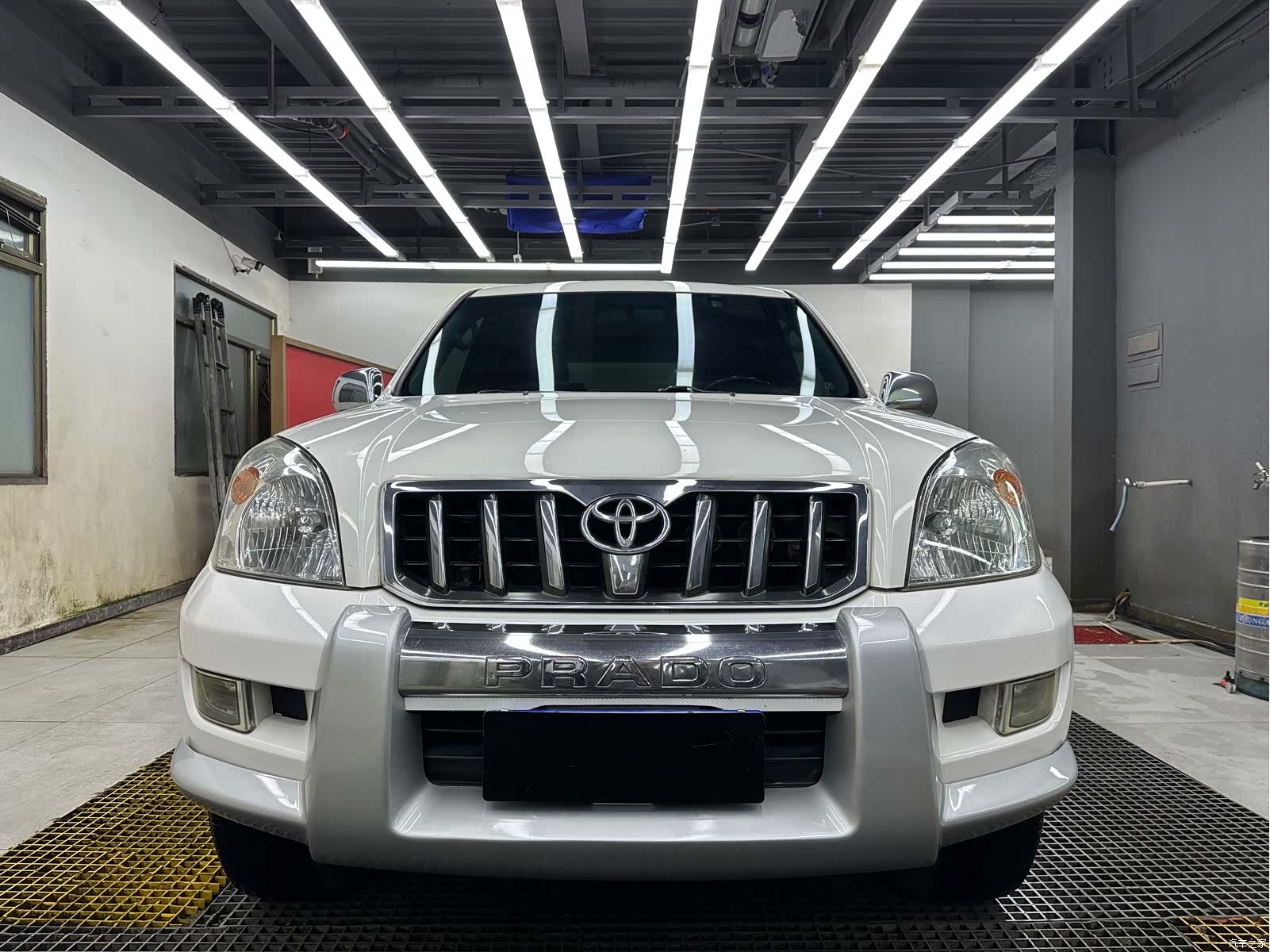 Toyota Prado, 2008 1