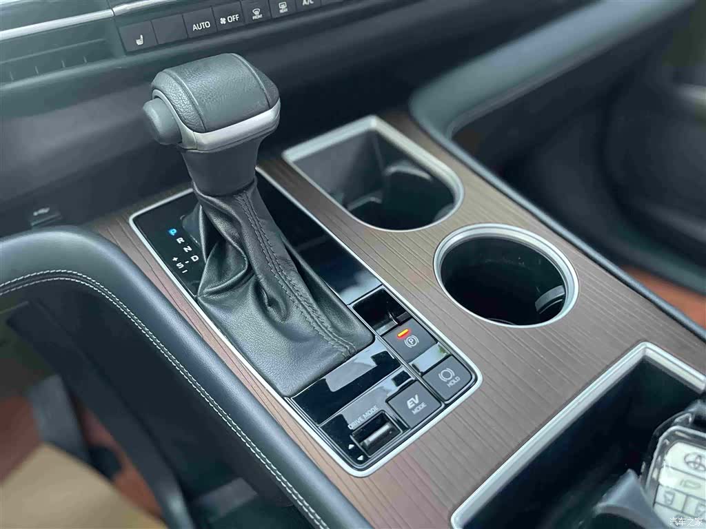 Toyota Sienna, 2024 23