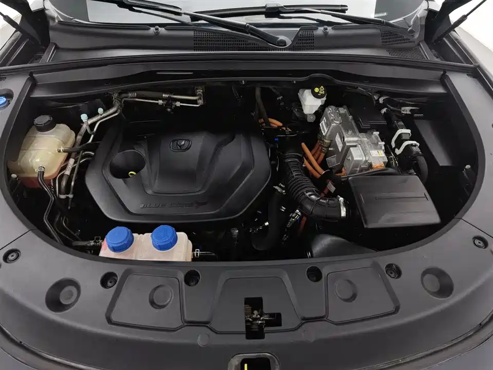 Changan UNI-K Smart iDD