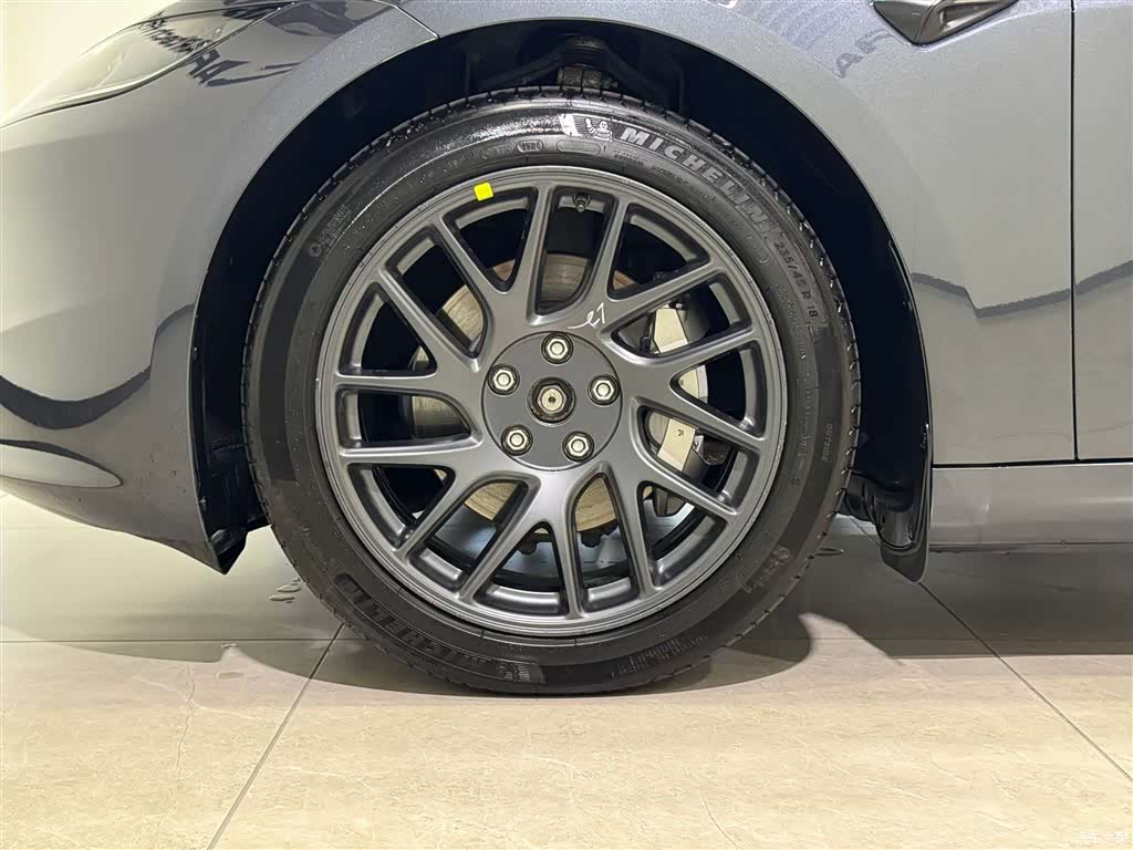 Tesla Model 3, 2024 9