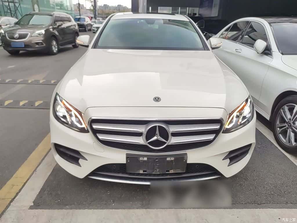 Mercedes-Benz E-Class, 2019 3