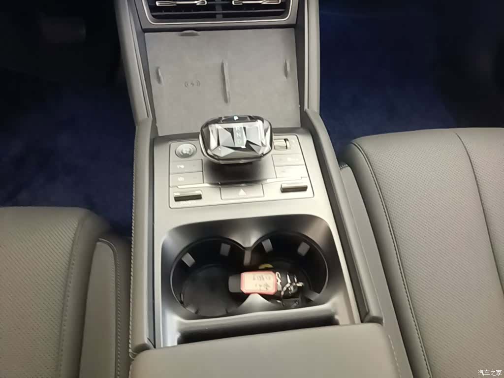 BYD Qin, 2025 10