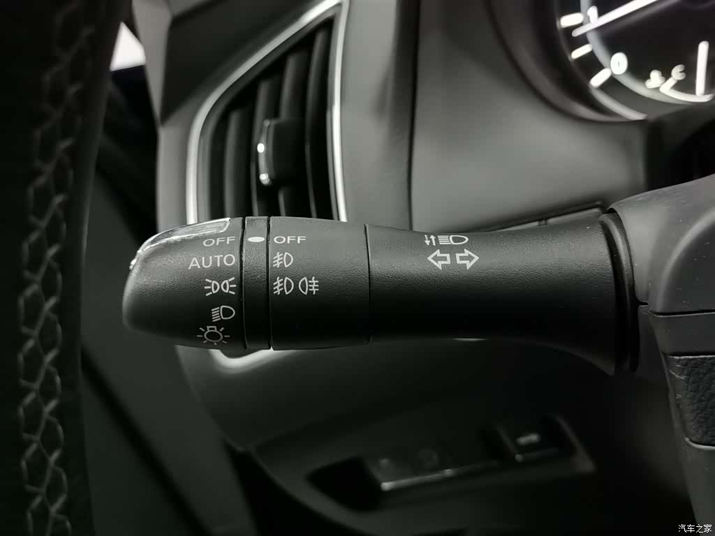 Infiniti Q50L, 2019 21