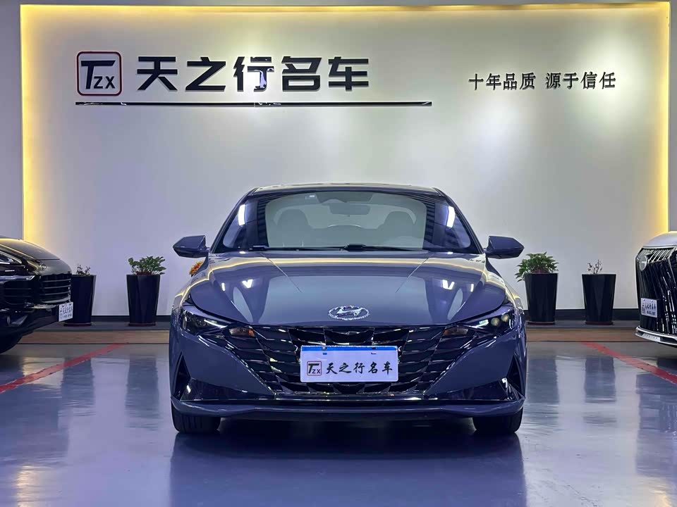 Hyundai Elantra
