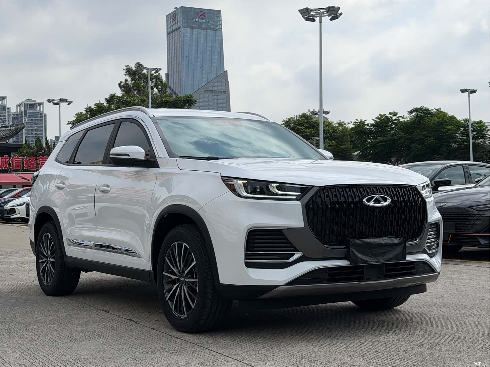 Chery Tiggo 8, 2025 3