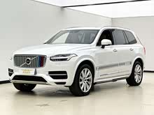 �ֶ���XC90���ʽ�춯 2019�� E���춯 T8 �����˶��� 7�� ��V