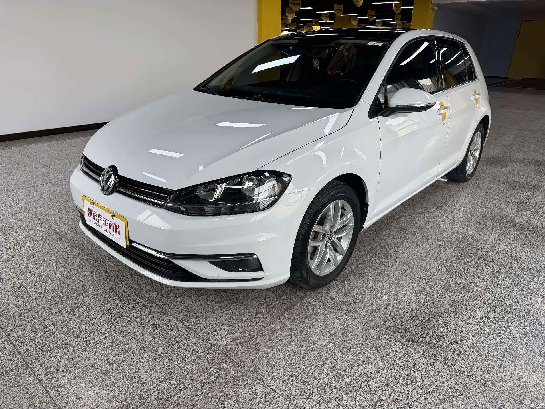 Volkswagen Golf, 2019 1