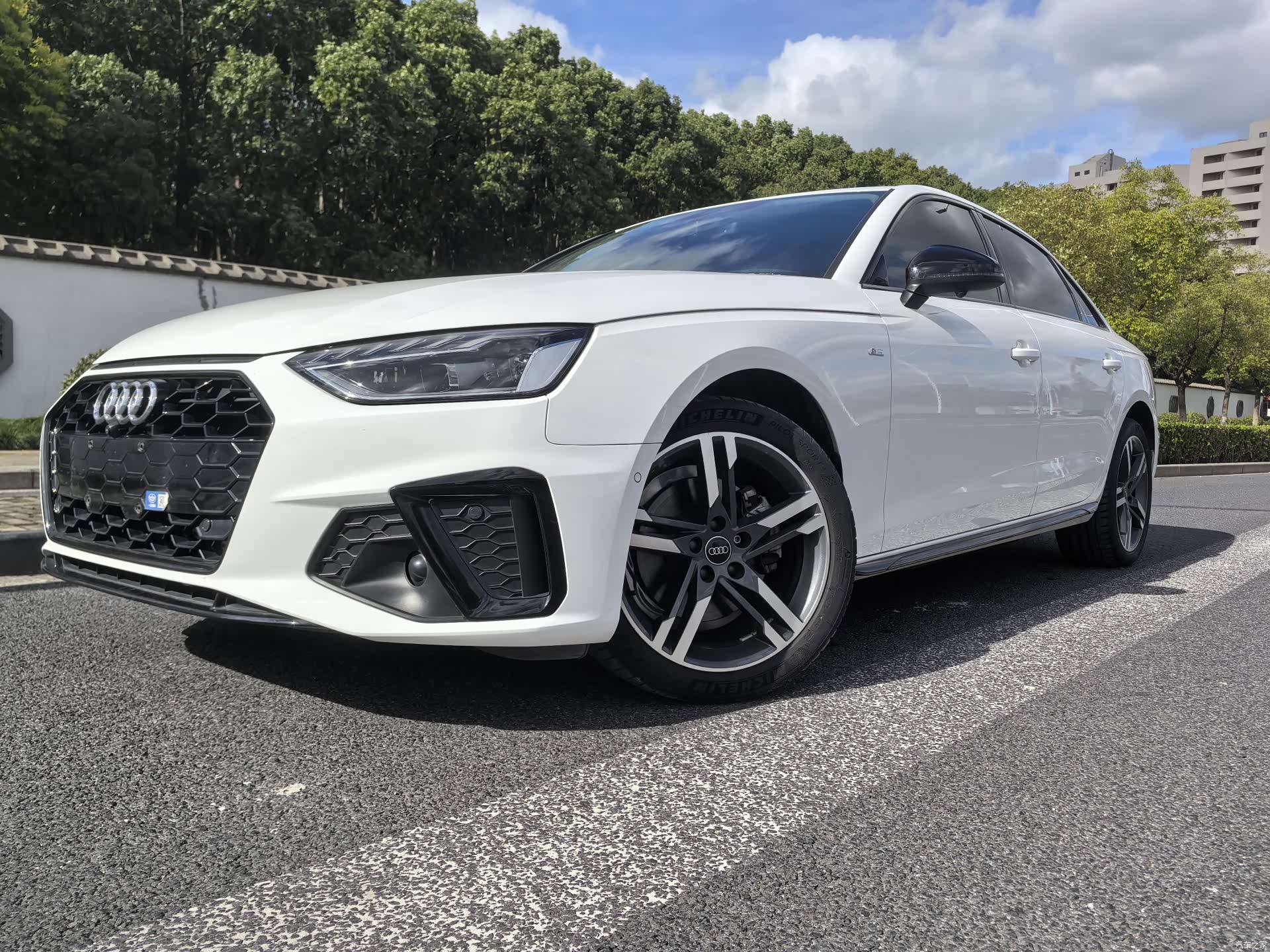 Audi A4L, 2022 1