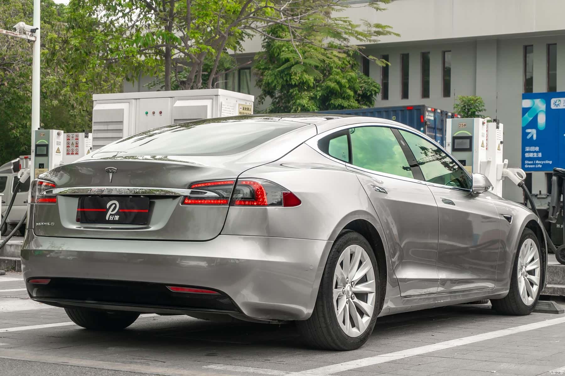 Tesla Model S, 2017 4