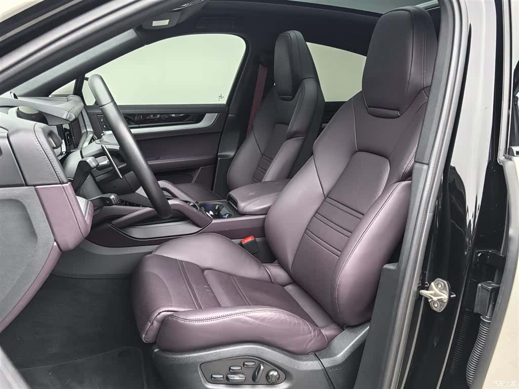 Porsche Cayenne, 2024 24
