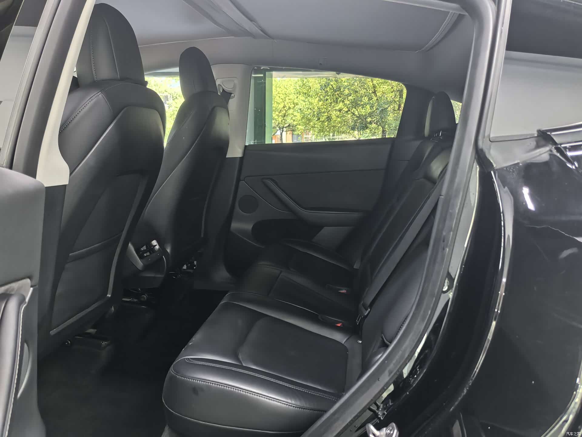 Tesla Model Y, 2022 9