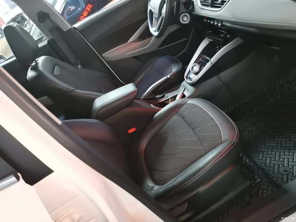 Wuling 510, 2019 25