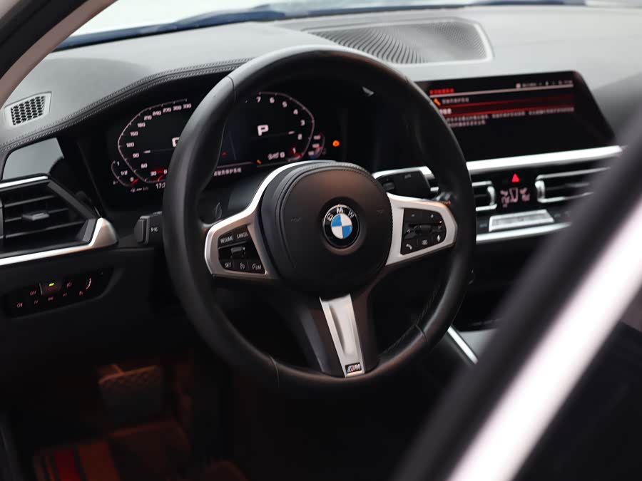 BMW 3 Series 2022, фото 26
