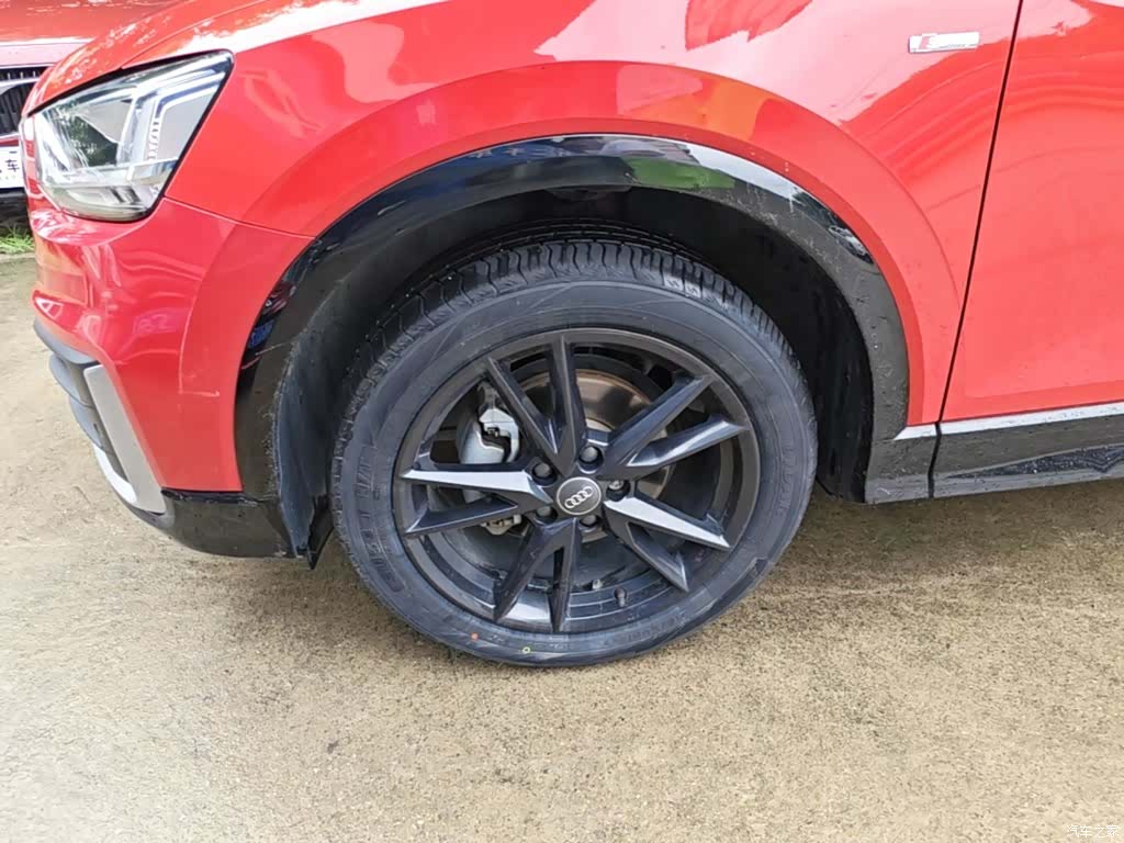 Audi Q2L, 2020 23