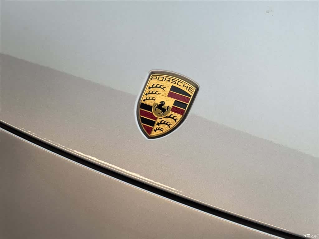 Porsche Panamera, 2023 35