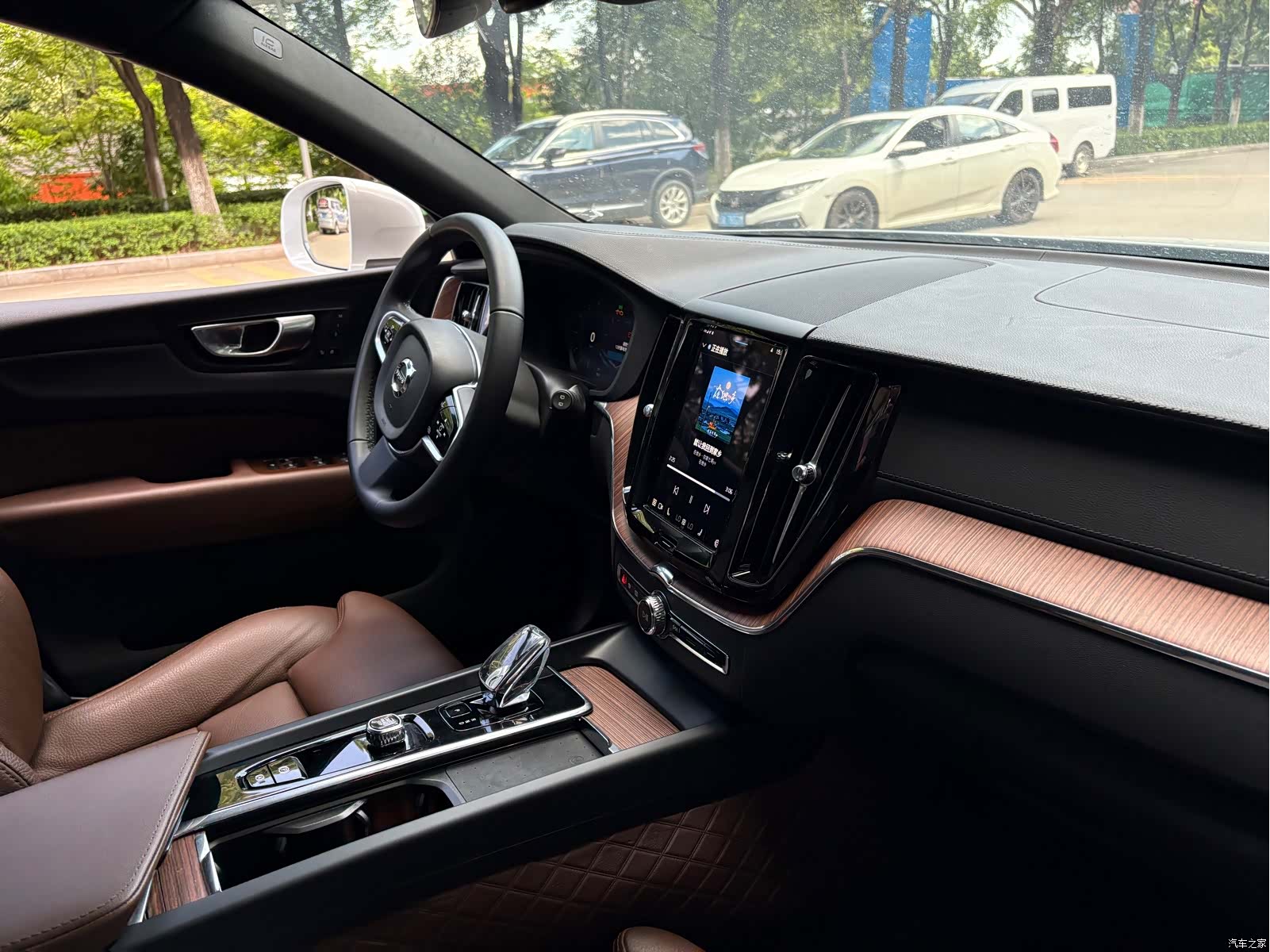 Volvo XC60, 2024 8
