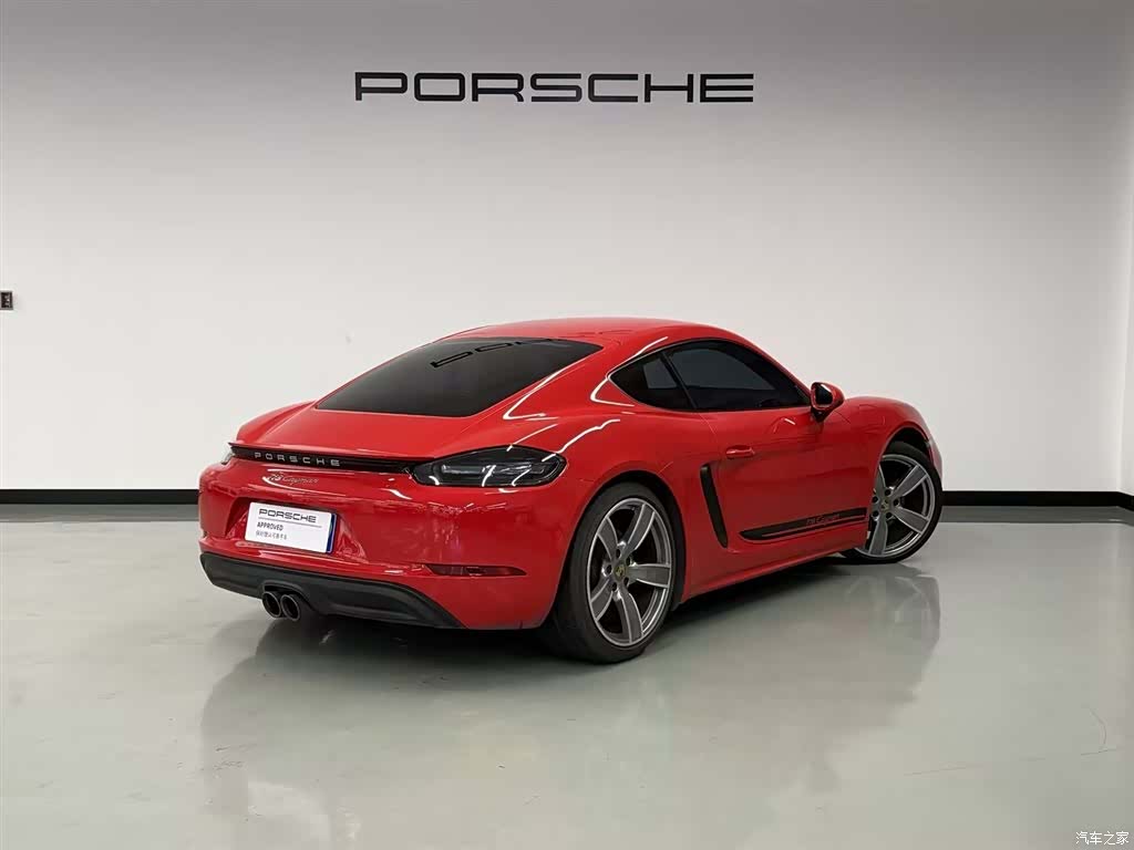 Porsche Cayman, 2019 все фото