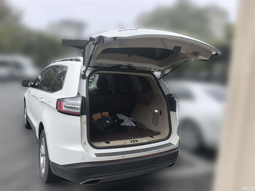 Ford Edge, 2016 10