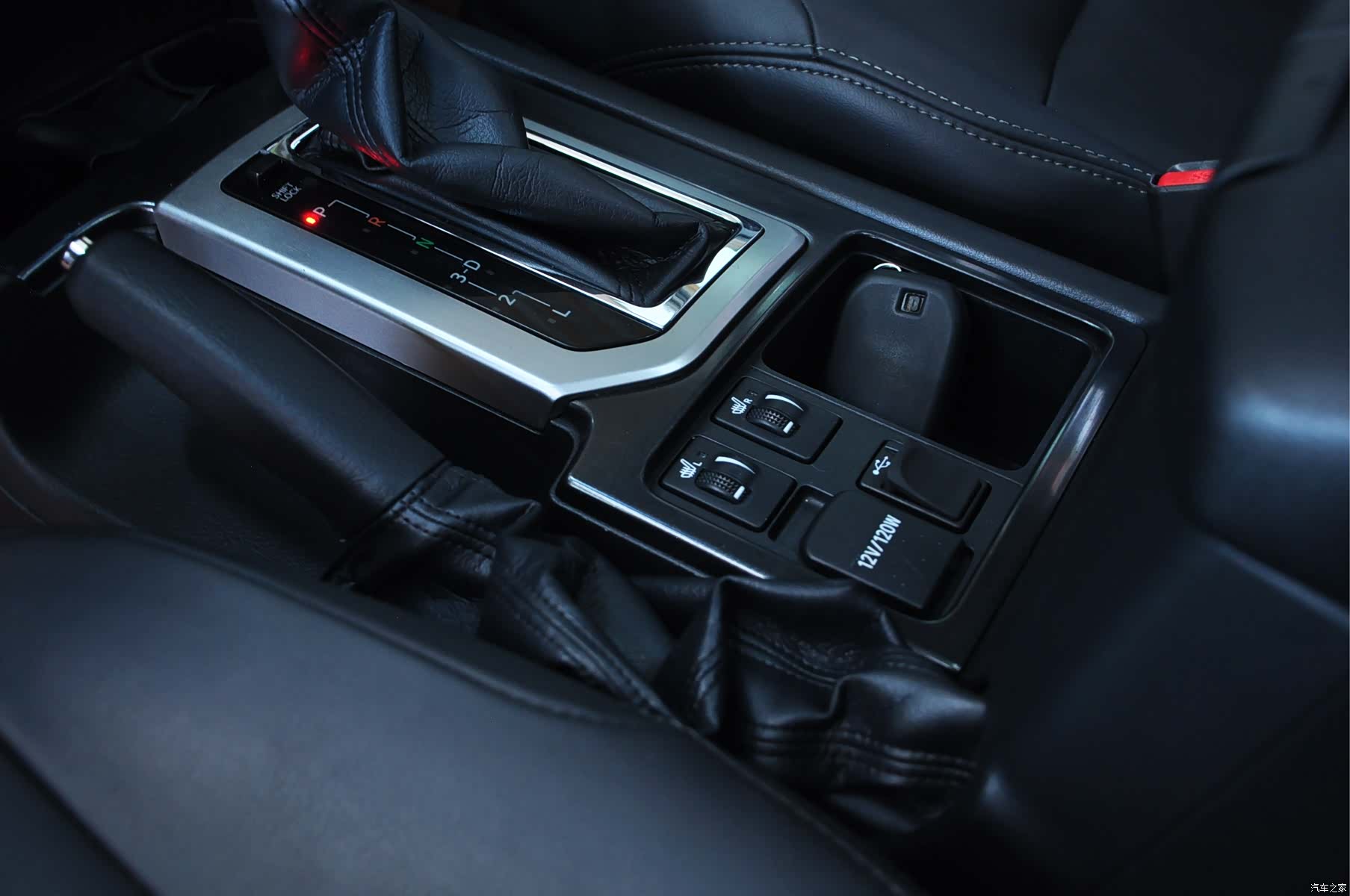 Toyota Prado, 2015 10