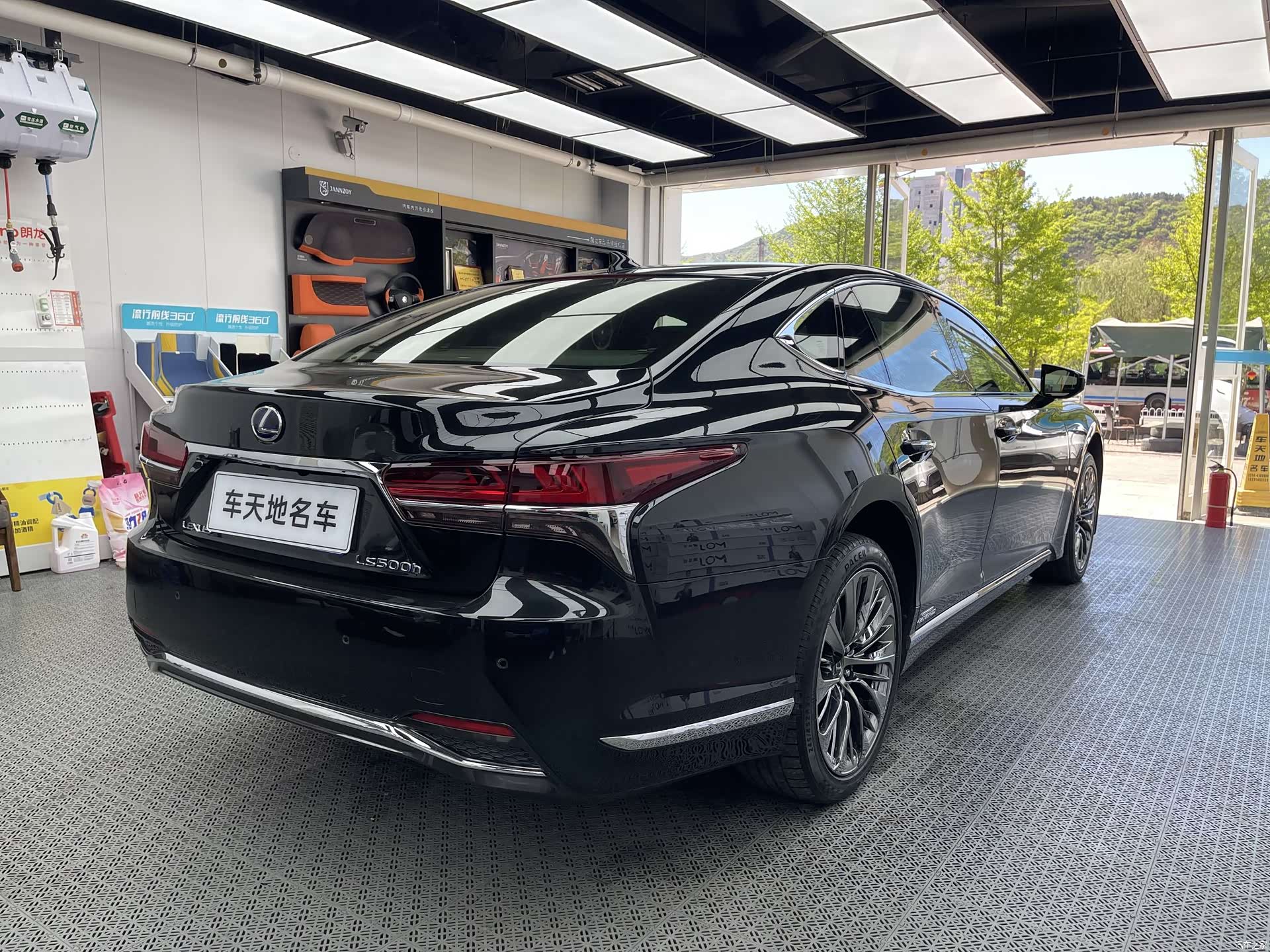 Lexus LS, 2018 12