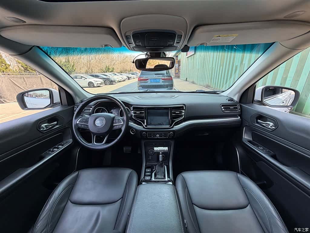 Jeep V, 2019 4